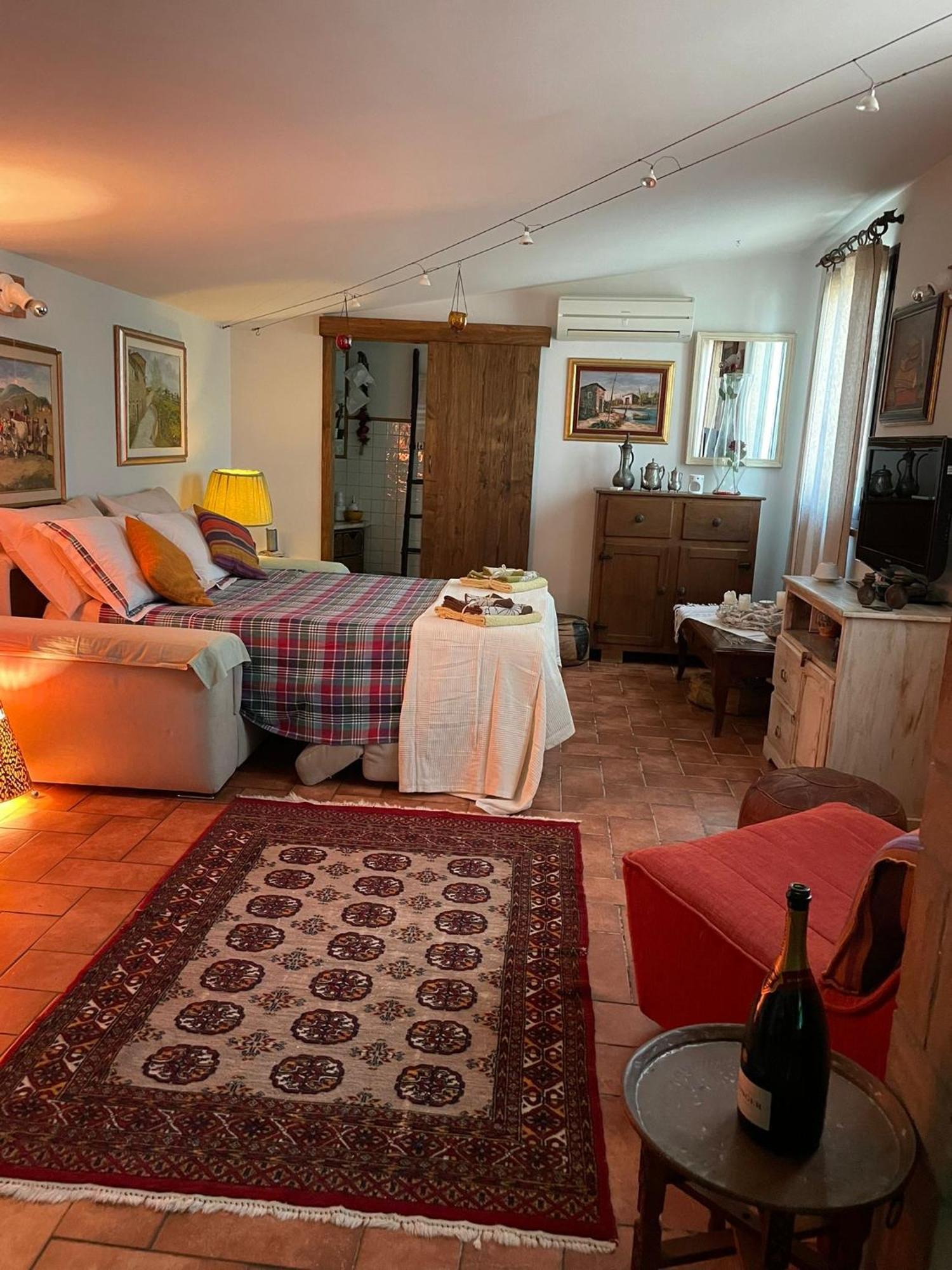 Вилла La Casina Di Simo Montenero  Экстерьер фото
